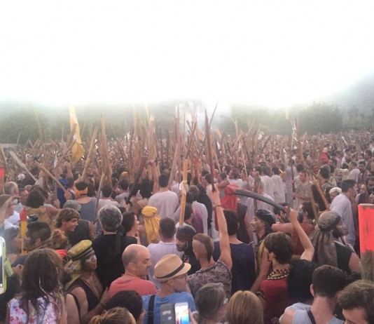 Moros y Cristianos eine Schlacht wie im Jahre 1550